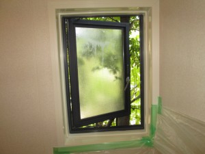 浴室窓を防犯強化対策 施工事例 高松市 丸亀市のリフォーム リノベーションならアトリエ住まいるへ